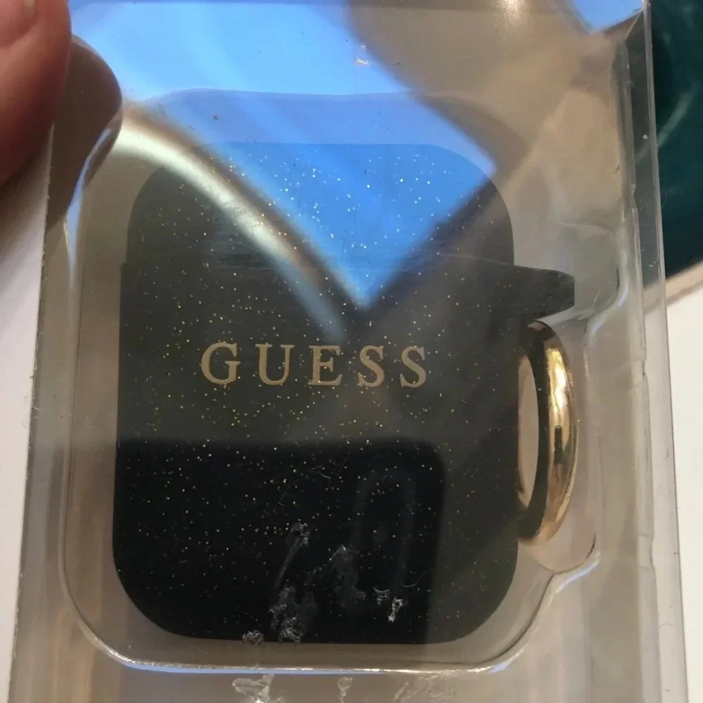 NIB GUESS AIRPODS CASE